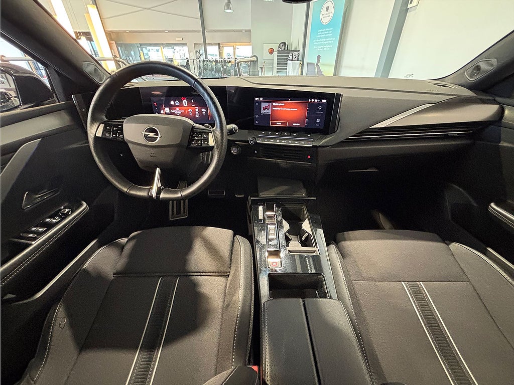 Bild på Opel Astra ST GS 1.2 PT 130hk Aut - BACKKAMERA, V-Hjul ingår