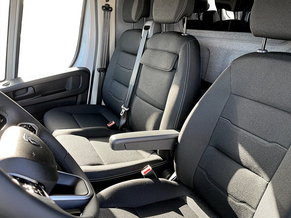 Bild på Peugeot Boxer + 140hk Aut L2H2 - DEMO