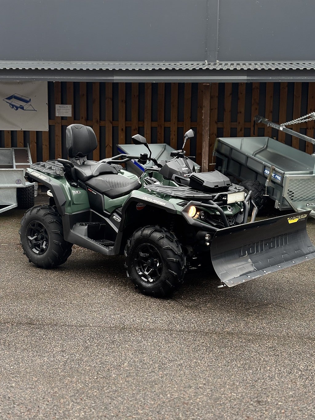 Can-Am Outlander Max 570 V-Twin XU+ Begagnad