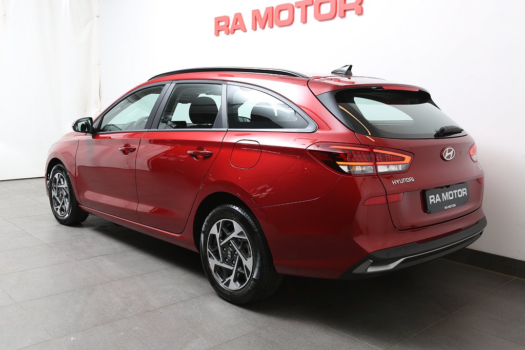 Hyundai i30 1.0T MHEV Kombi Essential Automat 2025