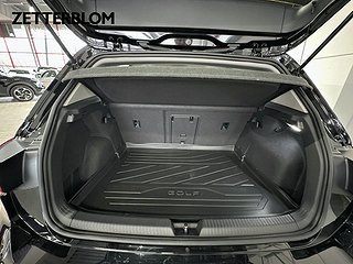 Halvkombi Volkswagen Golf 22 av 27