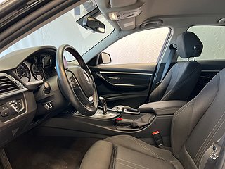 BMW 330 i xDrive Sport line/MoK/Rattvärme/Psens/Navi/S&V