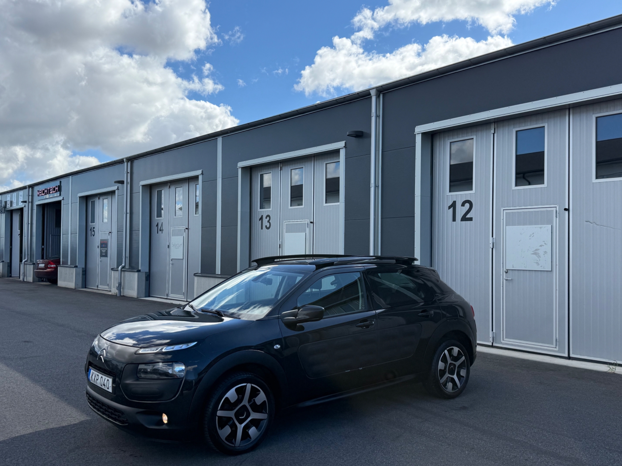 Citroen C4 Cactus 2015, kuva 2/10