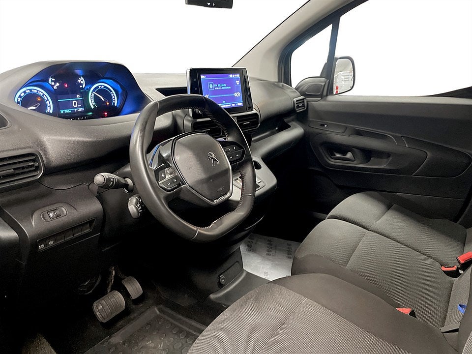 Bild på Peugeot e-Partner PRO+ Electric 50kWh L2 - DEMO