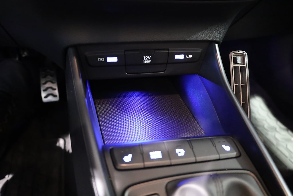 Hyundai Bayon 1.0 T-GDI AUT Essential M-Värme Kamera CarPlay Leasbar 2023