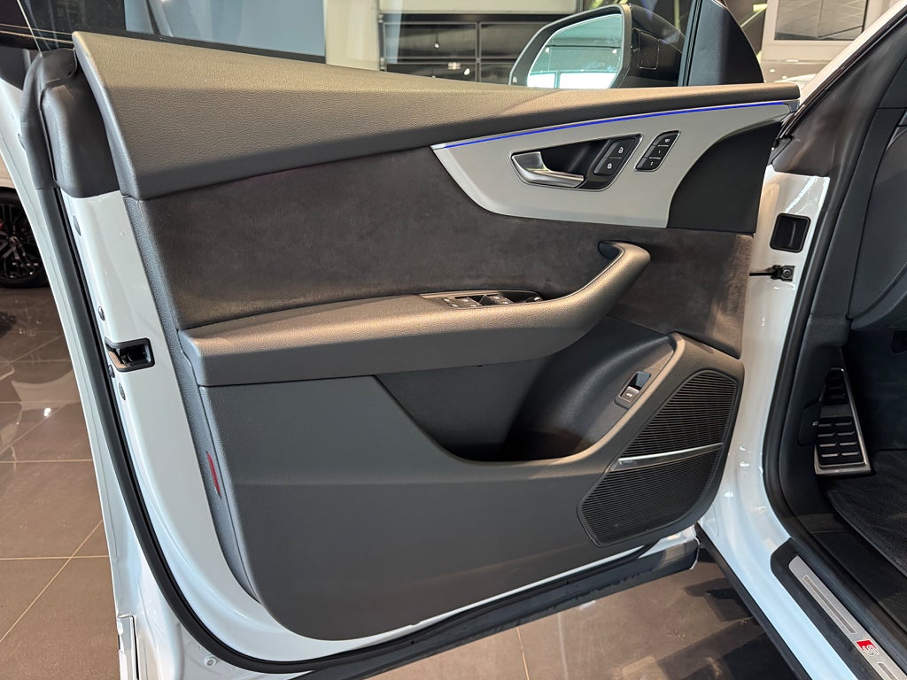 Audi Q8 50 TDI quattro S Line Panorama B&O HUD Värmare Drag - bild 10