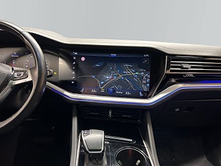 Volkswagen Touareg 3.0 V6 TDI 4M R-Line Luft Drag Dvärm Night vision HuD Pano S&V