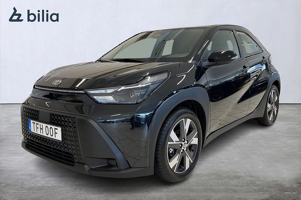 Toyota Aygo X Play Hybrid Aut