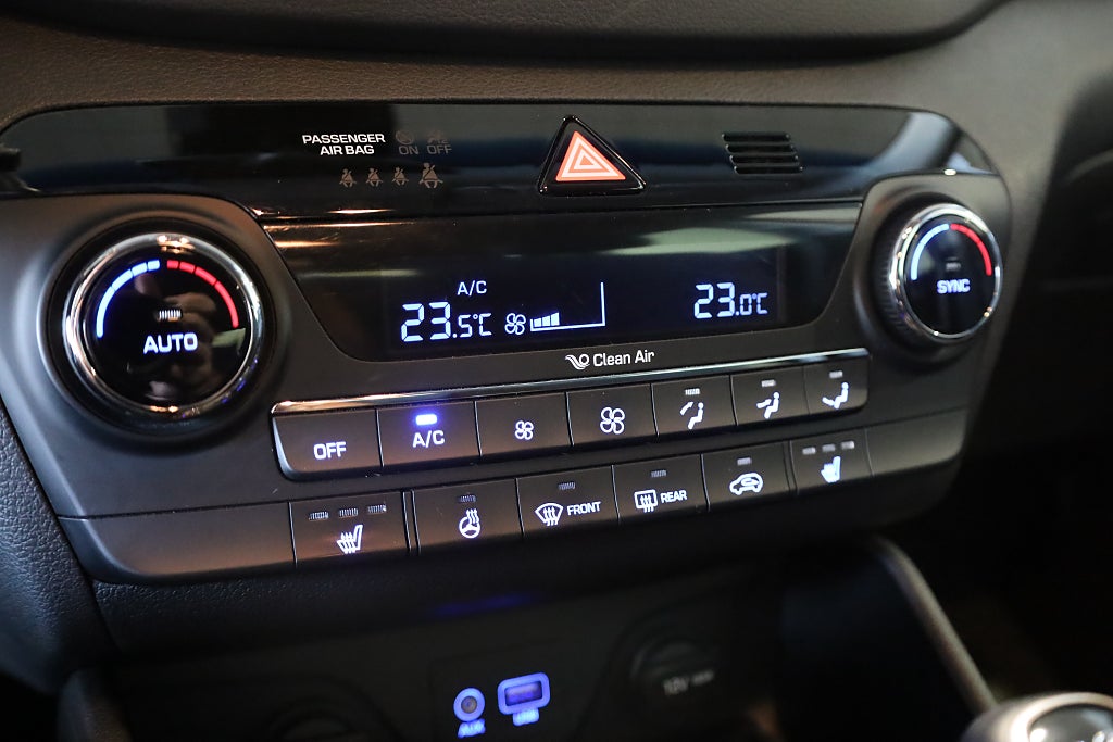 Hyundai Tucson 1.6 T-GDI AWD Premium Navi Kamera Blåtand Fullservad
