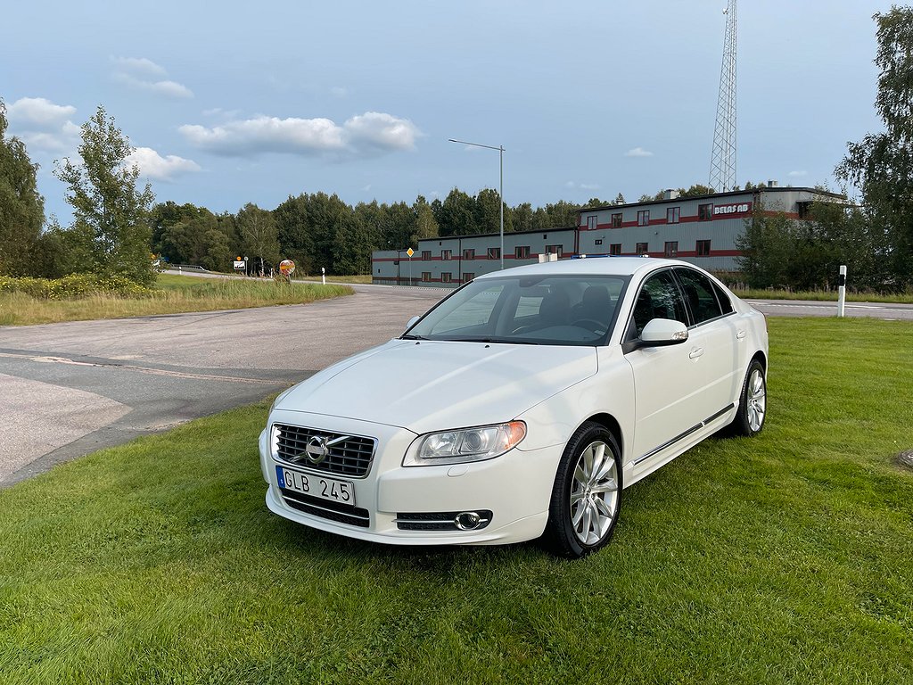 Volvo S80 2.4D 175hk Momentum Motorvärmare med tidur 