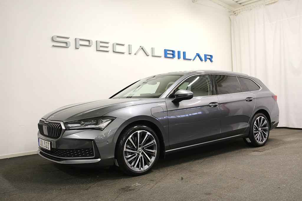 Skoda Superb iV Combi Laurin & Klement Dragkrok Leasbar 