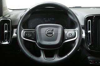 SUV Volvo XC40 16 av 30