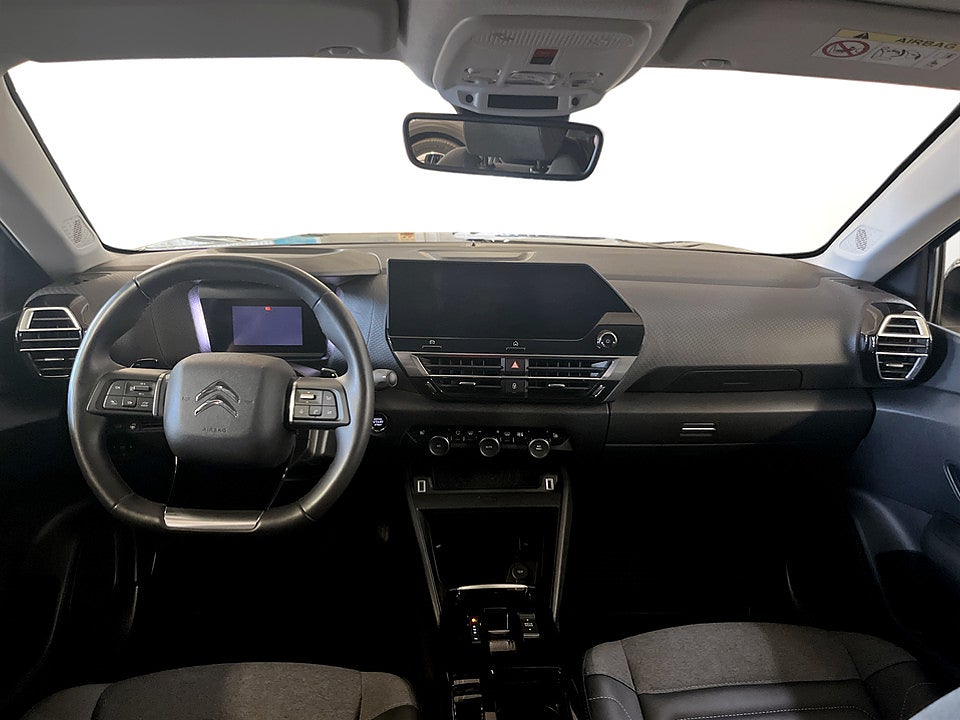 Bild på Citroën C4 Shine 1.2 PT 130hk Aut B-KAMERA CARPLAY HUD NAVI