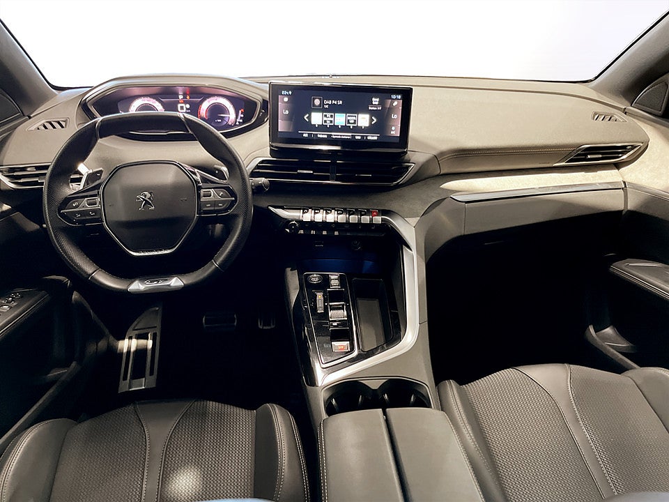 Bild på Peugeot 5008 GT+ 1.2 PT 130hk Aut 7-SITS B-KAMERA CARPLAY