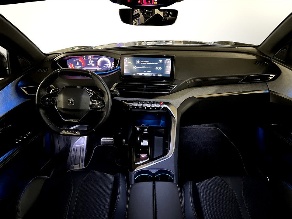 Bild på Peugeot 3008 GT 1.2 PT 130hk Aut B-KAMERA CARPLAY
