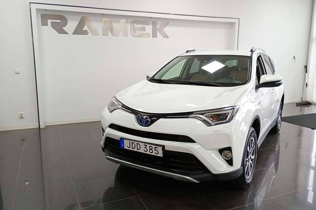 Toyota RAV4 2016 - miniatyr 2