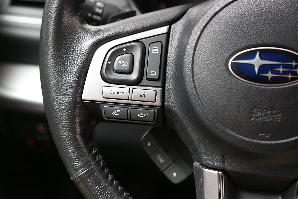 Subaru Outback 2,5i 175hk Base AWD Aut Extraljusramp 1ägare Drag 2017