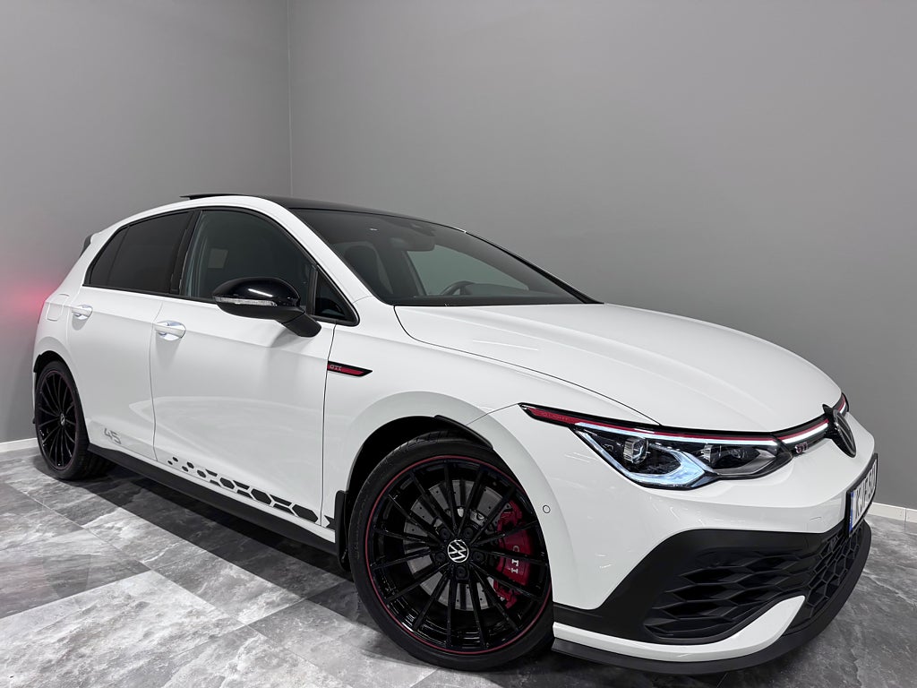 Volkswagen Golf 2.0 TSI GTI Clubsport Edition 45/Akrapovic/Låga mil/Panorama