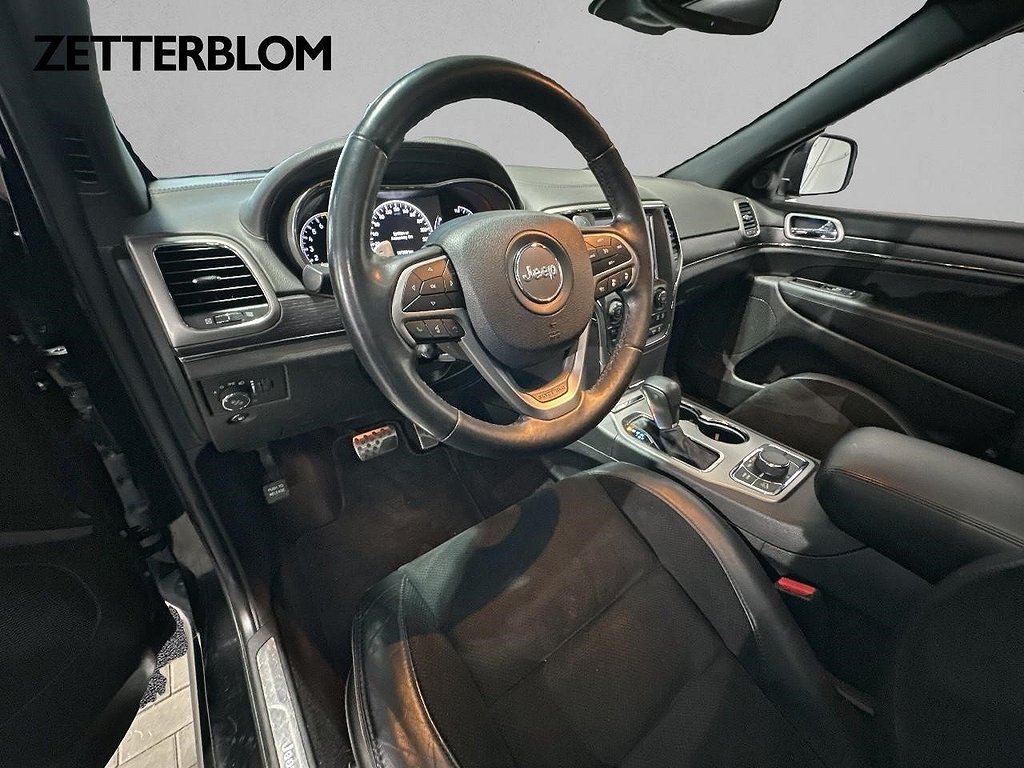 SUV Jeep Grand Cherokee 8 av 17