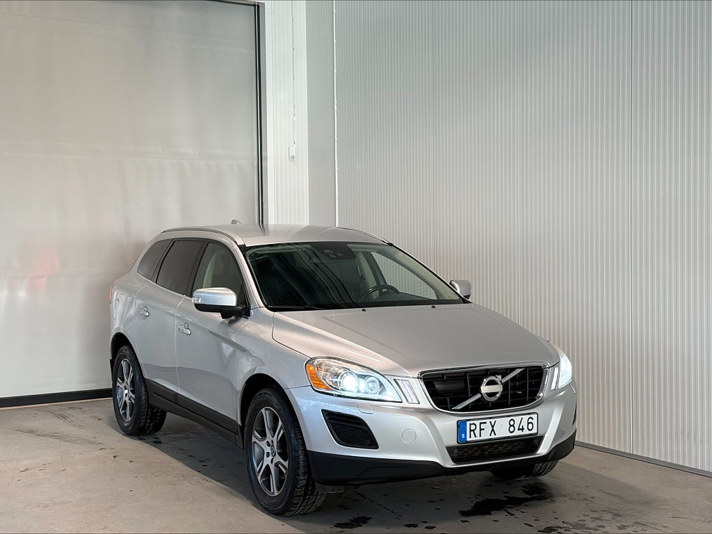 Volvo XC60 D5 AWD Summum 2 ägare Dragkrok Kamrem bytt 