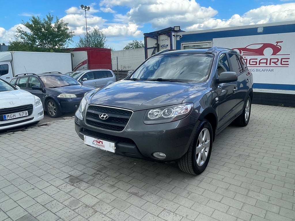 Hyundai Santa Fe 2.2 CRDi 4WD | NYBESIKTAD S+V-hjul GPS DRAG