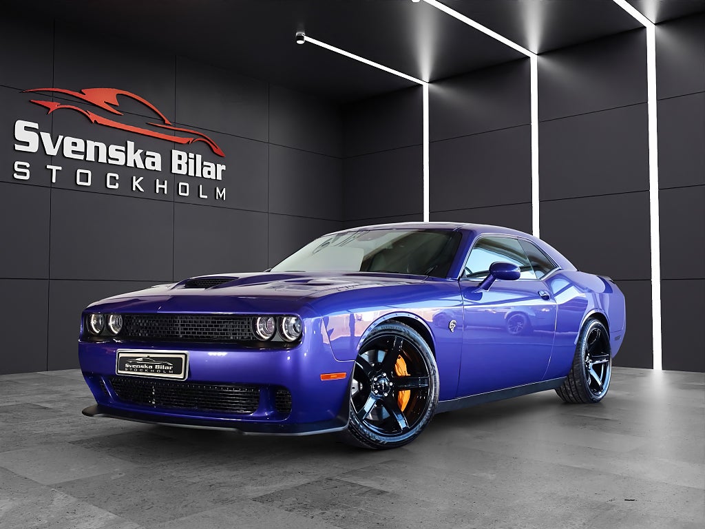 Dodge Challenger 6.2 V8 SRT Hellcat 717hk /TAKLUCKA/H&K/KEYLESS/KAMERA
