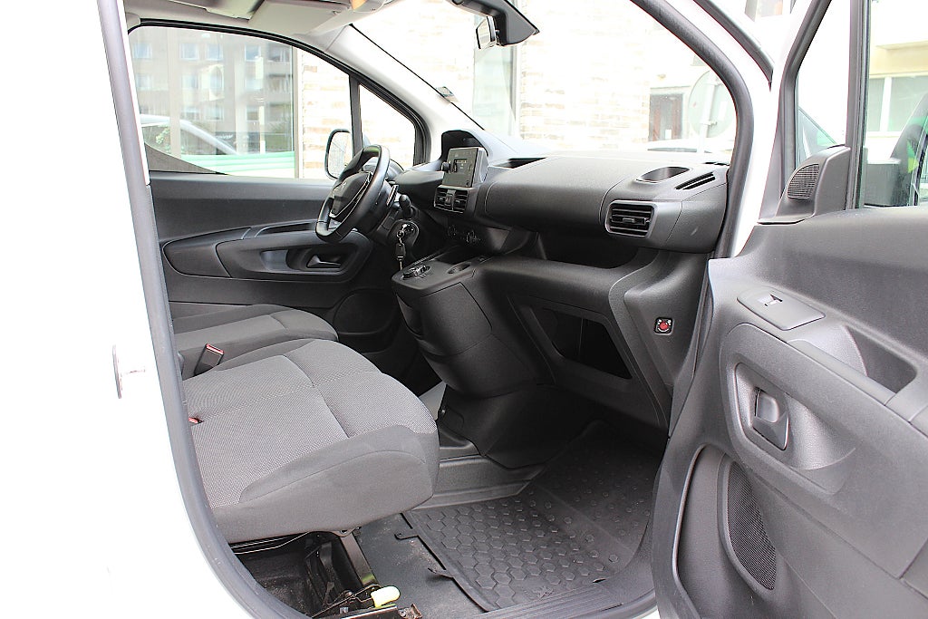 Peugeot Partner 2021 - miniatyr 12