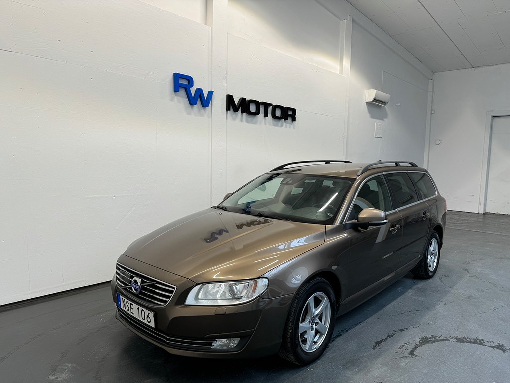 Volvo V70 D4 AWD 181hk Momentum VOC Drag D-värmare Navi PDC