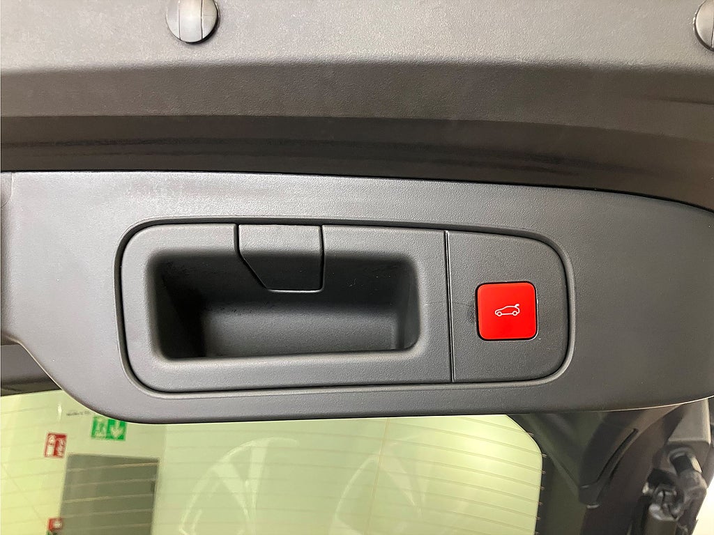 Bild på Citroën C5 X Shine 1.6 PT 180hk Aut - 360-KAMERA, CARPLAY