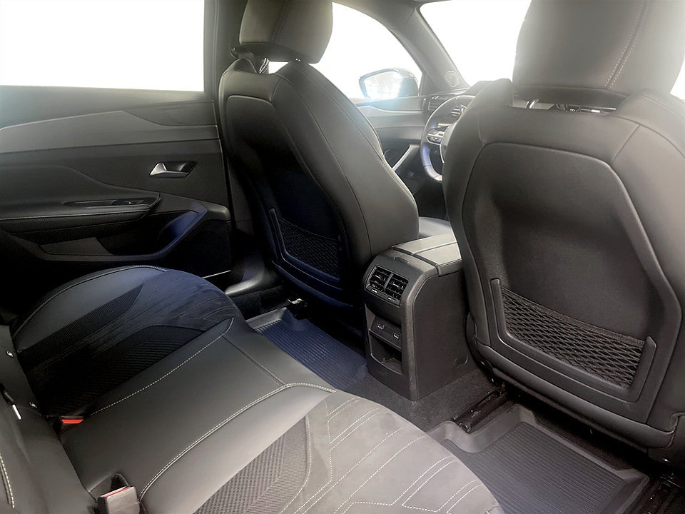 Bild på Peugeot 408 GT 1.2 PT 130hk Aut B-KAMERA ELSTOL