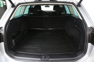 Kombi Volkswagen Passat 14 av 26