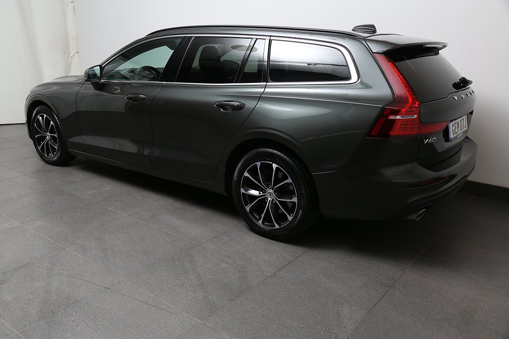 Volvo V60 B4 Diesel 197hk Momentum Aut Navi Kamera VOC Leasbar 2022