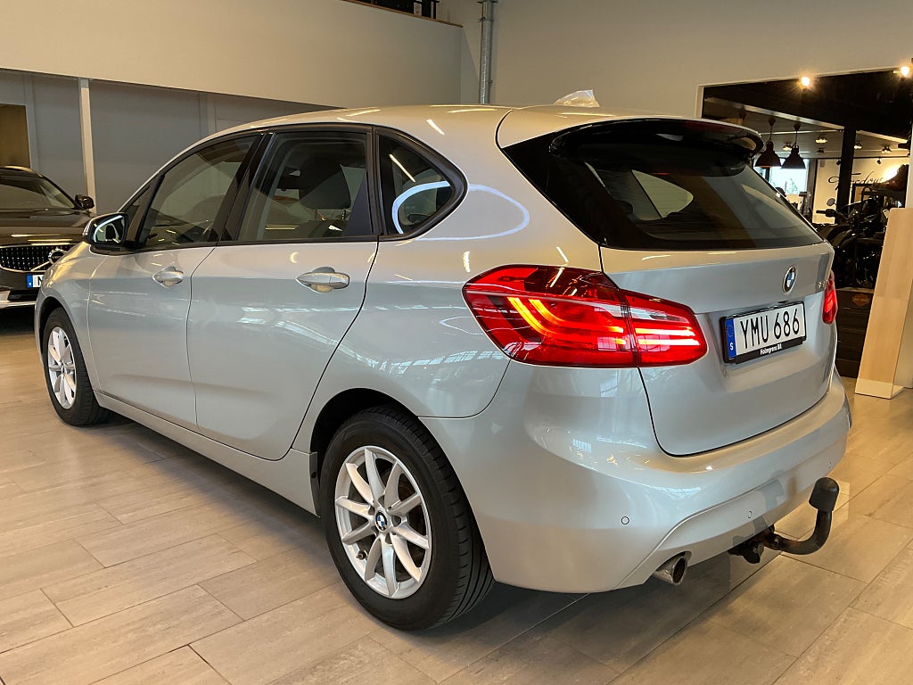 BMW 218i 2017 - miniatyr 6