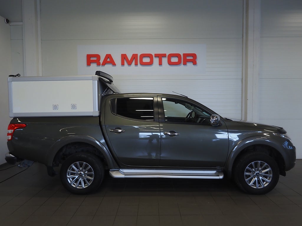 Mitsubishi L200 Dubbelhytt 2.2 Di-D 181hk | Dragkrok | Kåpa | Kamera | 2017