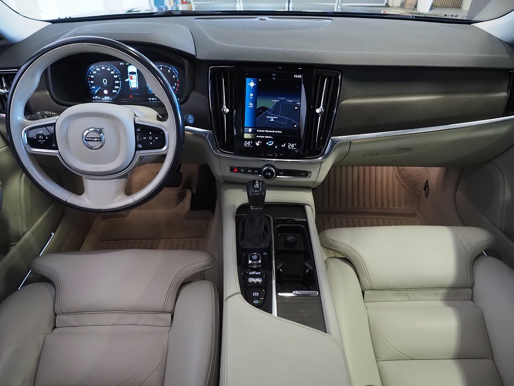 Volvo V90 Cross Country T5 AWD 254hk Inscription Pro | Drag | Kamera | Navi |