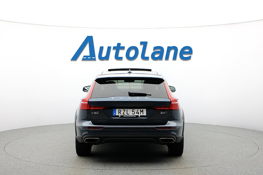 Volvo V60 Cross Country B4 AWD Panorama, Sommarkampanj 4,99%