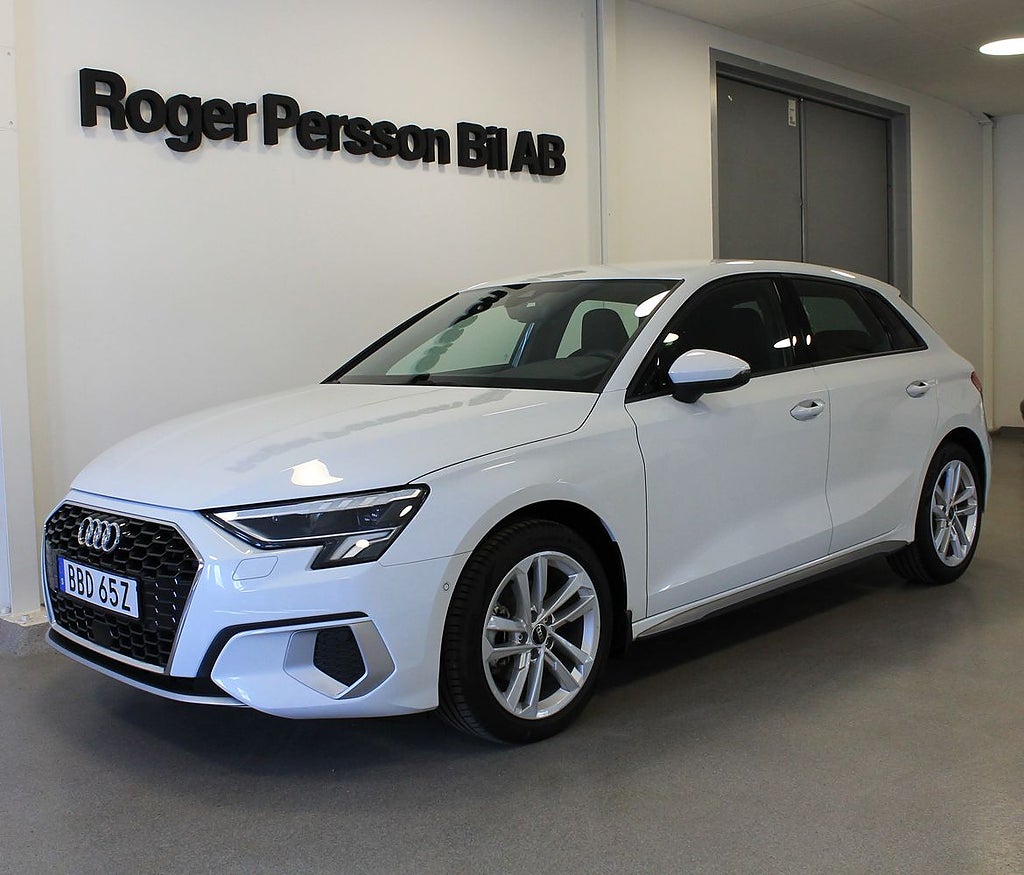 Audi A3 Sportback 35 TFSI 150 hk S Tronic |Cockpit|Sound|El-värmare|
