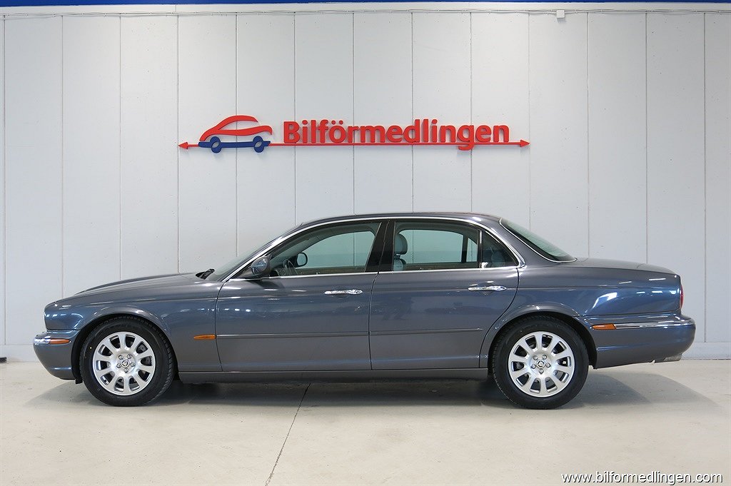 Jaguar XJ 6 3.0 V6 240hk Skinn Automat PDC Navi M.m