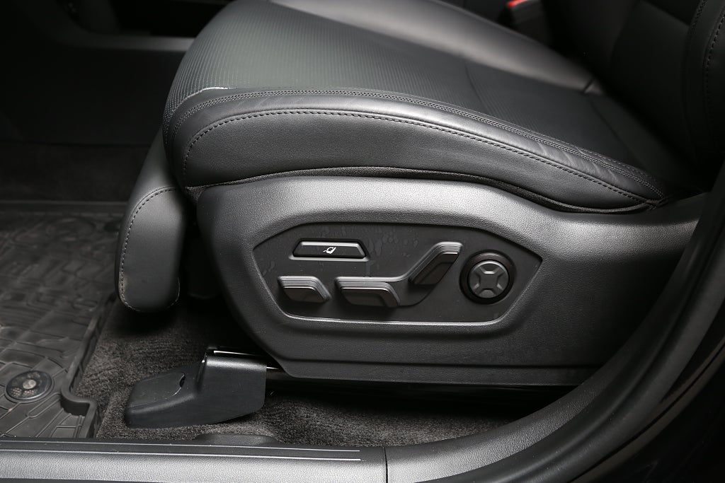 Hyundai Santa Fe PHEV AWD Calligraphy Line 7-sitsig 2025