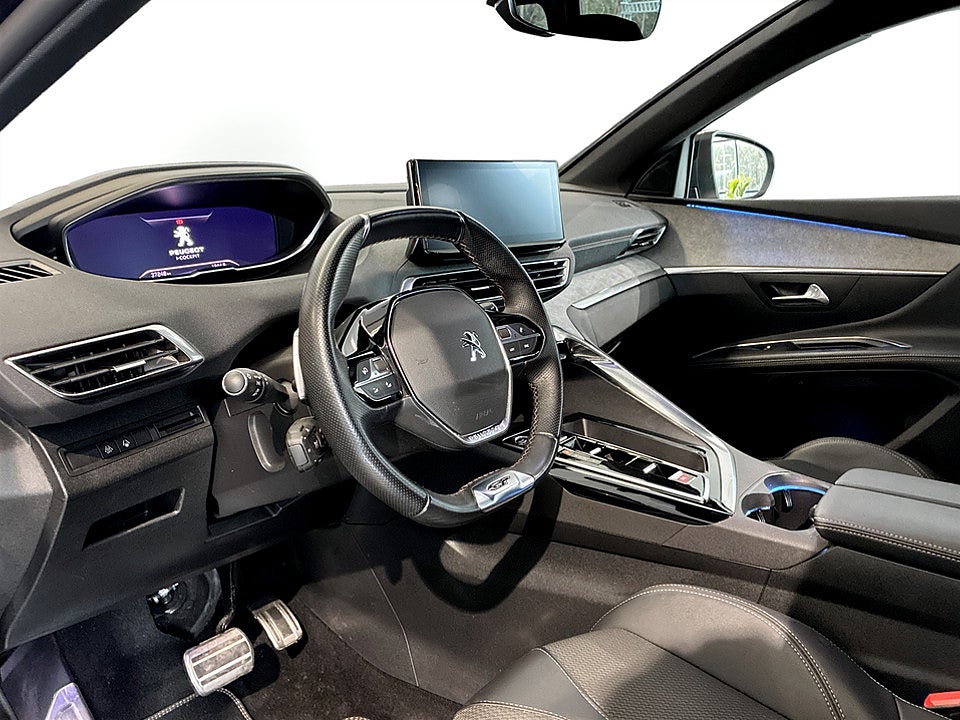 Bild på Peugeot 5008 GT 12 PT 130hk Aut 7-SITS B-KAMERA CARPLAY