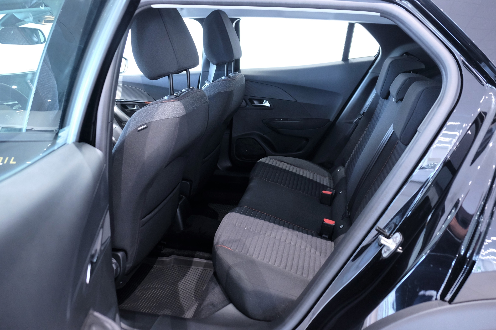 Peugeot 2008 2022, kuva 3/43