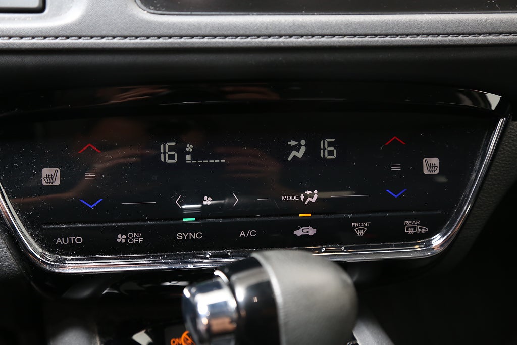 Honda HR-V 1,5 i-VTEC Elegance Aut Navi Kamera P-sensor Drag 2020