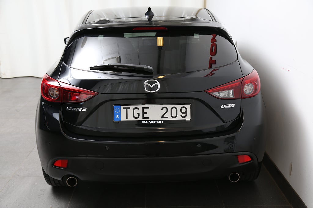 Mazda 3 2,0 SKYACTIV-G 120hk Aut 5D Navi P-sensorer 2013