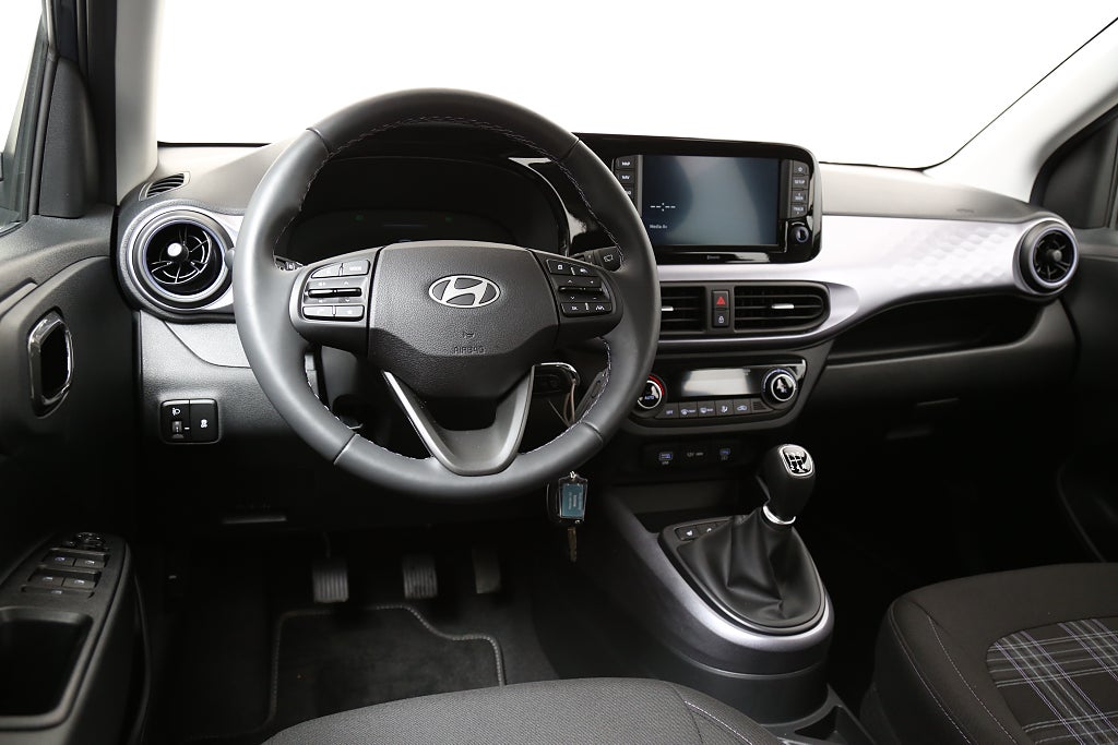 Hyundai i10 1.0 MPi Advanced Kamera Navi fd. demobil 2025