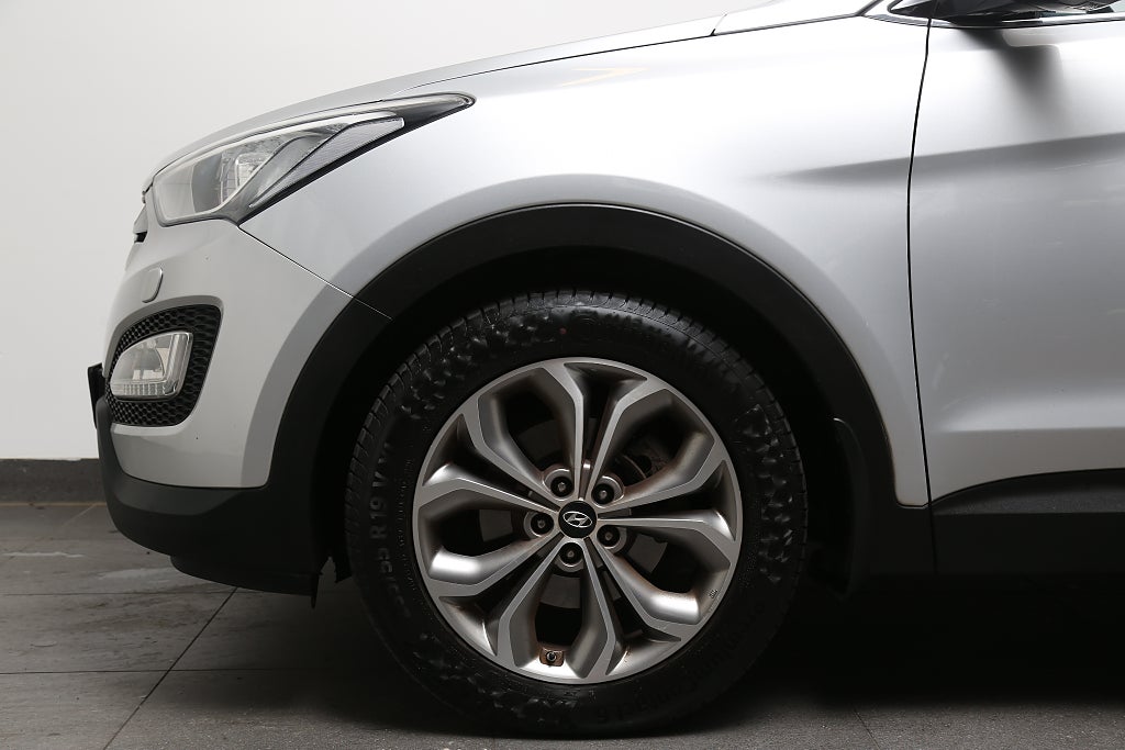 Hyundai Santa Fe 2,2 CRDi 197hk Premium 4WD Aut Pano Skinn Motorv Drag 2015