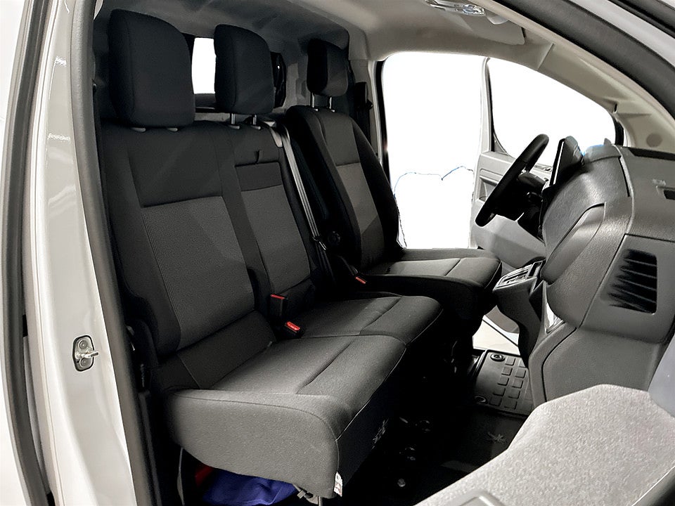Bild på Peugeot Expert 150hk Aut L2 - EDITION! SERVICE & V-HJUL INGÅR!