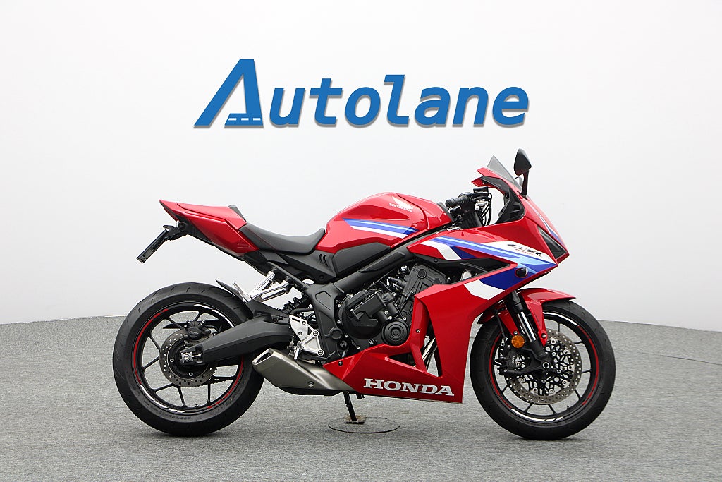 Honda CBR650R E-Clutch *RESERVERAD*