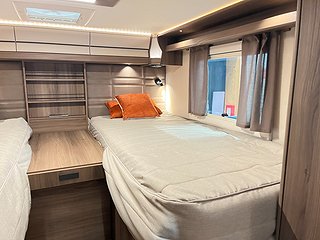 Husbil-halvintegrerad Kabe Travel Master Royal X 780 LGB 22 av 32