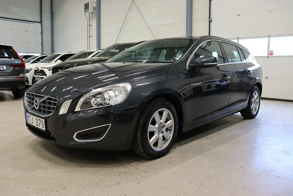 Volvo V60 D3 Momentum P-Värm Taklucka Sensorer 163hk