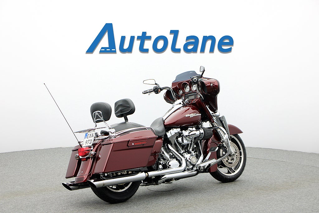 Harley-Davidson Street Glide *RESERVERAD*